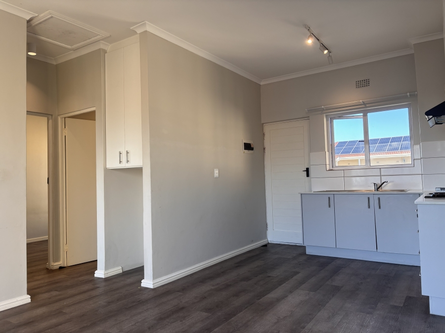 2 Bedroom Property for Sale in Muizenberg Western Cape